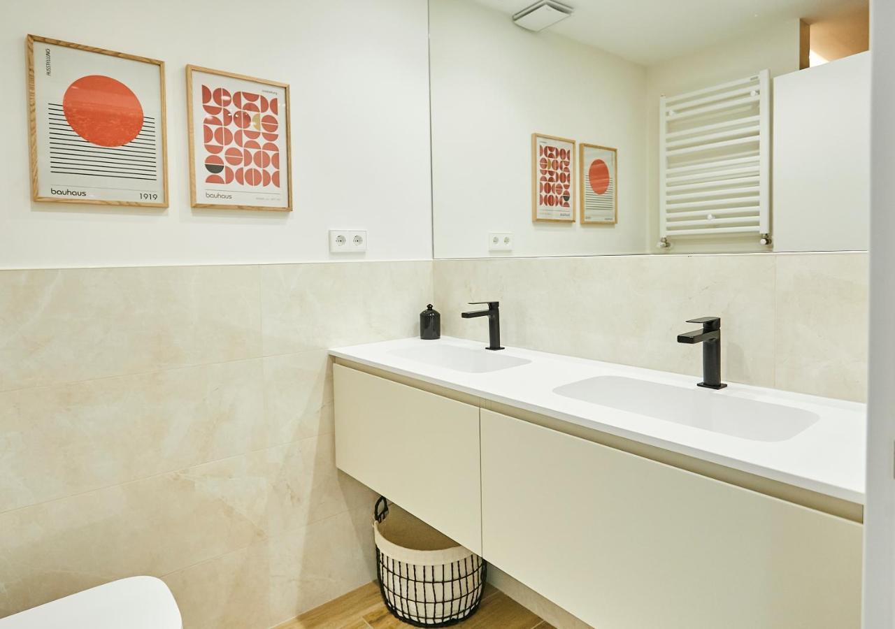 Balmoral By Basque Homes San Sebastian Exterior photo